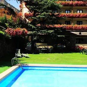 Rutllan & Hotel